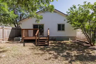 1811 Rainy Meadows Dr, Austin, TX 78758 - Photo 19