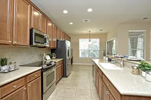 702 Independence Creek Ln, Georgetown, TX 78633 - Photo 7