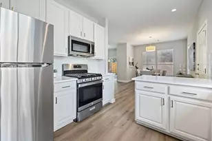 7501 Shadowridge Run, Austin, TX 78749 - Photo 7