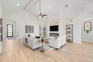 209 Firethorn Rd, Marble Falls, TX 78654 - Photo 1