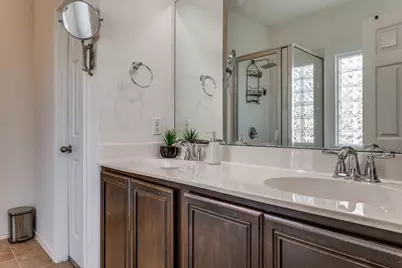 10300 Laredo Drive, Austin, TX 78748 - Photo 11