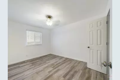 2401 Manor Road #137, Austin, TX 78722 - Photo 7