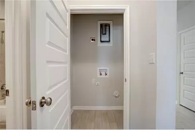 1724 W Artesian Springs Crossing, Leander, TX 78641 - Photo 5