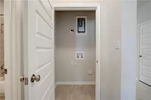 1724 W Artesian Springs Crossing, Leander, TX 78641 - Photo 5