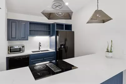 100 Bay Point Drive #3, Horseshoe Bay, TX 78657 - Photo 9