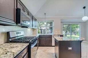 6530 Needham Ln, Austin, TX 78739 - Photo 11