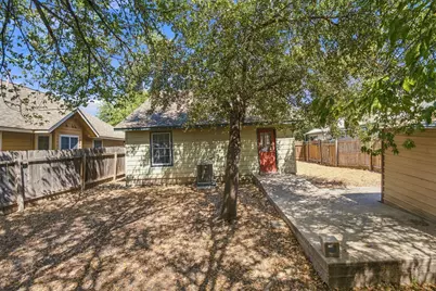 6909 Frontera Trail, Austin, TX 78741 - Photo 33