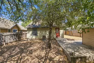 6909 Frontera Tr, Austin, TX 78741 - Photo 33