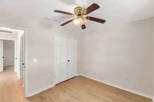 6909 Frontera Tr, Austin, TX 78741 - Photo 19