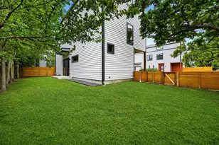 1200 Stobaugh St, Austin, TX 78757 - Photo 25