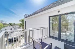 1409 E M. Franklin Ave, Austin, TX 78721 - Photo 19