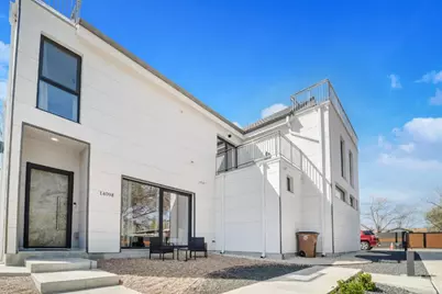 1409 E M Franklin Avenue #B, Austin, TX 78721 - Photo 9