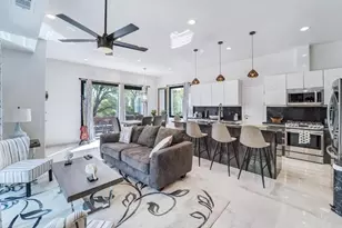 1409 E M. Franklin Ave, Austin, TX 78721 - Photo 11