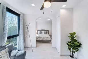 1409 E M. Franklin Ave, Austin, TX 78721 - Photo 25