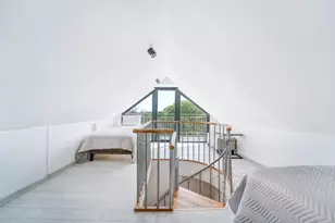 1409 E M. Franklin Ave, Austin, TX 78721 - Photo 37