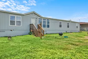 271 Alma Ln, Kyle, TX 78640 - Photo 1