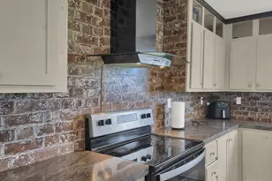 271 Alma Ln, Kyle, TX 78640 - Photo 7