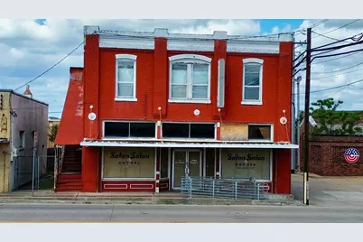 161 S. Main Street, Giddings, TX 78942 - Photo 1