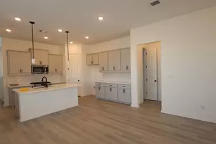 564 Darley Oak Dr, Dripping Springs, TX 78620 - Photo 3