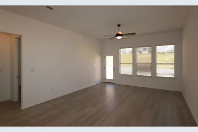 564 Darley Oak Drive, Dripping Springs, TX 78620 - Photo 5