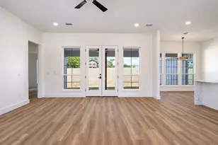 106 W Briar Dr, Granite Shoals, TX 78654 - Photo 13