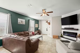 613 Lost Pond, New Braunfels, TX 78130 - Photo 5