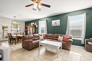 613 Lost Pond, New Braunfels, TX 78130 - Photo 3