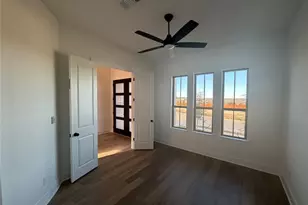 105 Gibbs Dr, Liberty Hill, TX 78642 - Photo 3