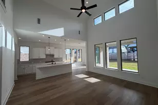 105 Gibbs Dr, Liberty Hill, TX 78642 - Photo 7