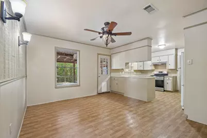 610 Mogonye Lane, Elgin, TX 78621 - Photo 13