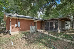 610 Mogonye Ln, Elgin, TX 78621 - Photo 35