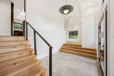 3911 Dry Creek Drive, Austin, TX 78731 - Photo 5
