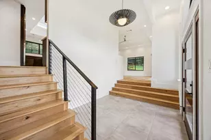 3911 Dry Creek Dr, Austin, TX 78731 - Photo 5