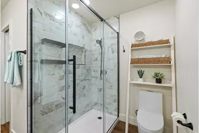 2205 N Plains Avenue, Austin, TX 78757 - Photo 21