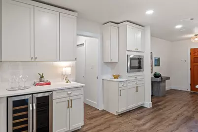 2205 N Plains Avenue, Austin, TX 78757 - Photo 13