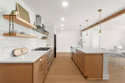 2205 N Plains Avenue, Austin, TX 78757 - Photo 13