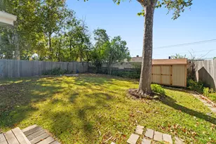 2205 N Plains Ave, Austin, TX 78757 - Photo 33