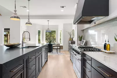 220 Fawn Meadow Drive, Dripping Springs, TX 78620 - Photo 5