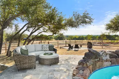 220 Fawn Meadow Drive, Dripping Springs, TX 78620 - Photo 29