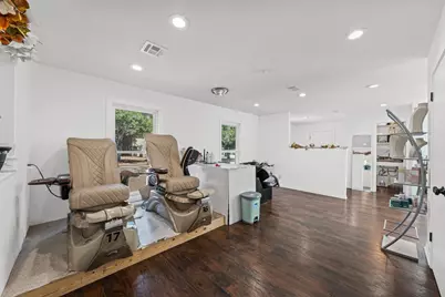 303 Childress Drive, Rockdale, TX 76567 - Photo 9