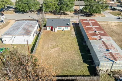 303 Childress Drive, Rockdale, TX 76567 - Photo 5