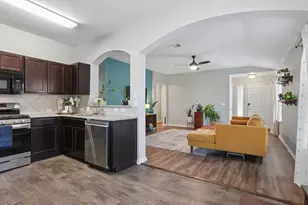 13804 Sierra Wind Ln, Elgin, TX 78621 - Photo 5