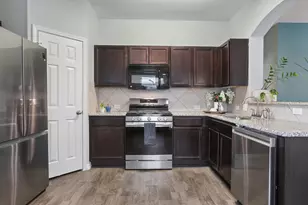 13804 Sierra Wind Ln, Elgin, TX 78621 - Photo 7