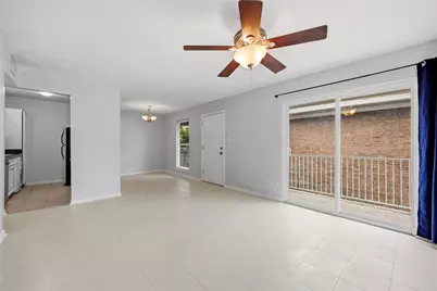 400 W 35th Street #201, Austin, TX 78705 - Photo 3