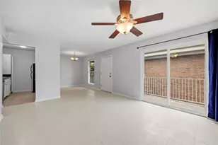 400 W 35th St, Austin, TX 78705 - Photo 3