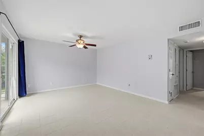 400 W 35th Street #201, Austin, TX 78705 - Photo 9