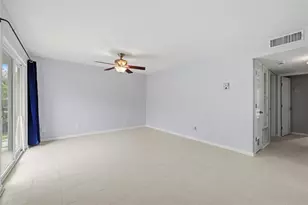 400 W 35th St, Austin, TX 78705 - Photo 9
