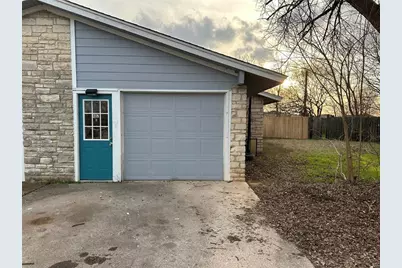 407 Vista West Court #B, Bastrop, TX 78602 - Photo 15