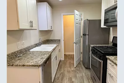407 Vista West Court #B, Bastrop, TX 78602 - Photo 5