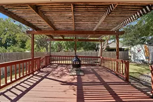 1105 Pigeon Forge Dr, Pflugerville, TX 78660 - Photo 15